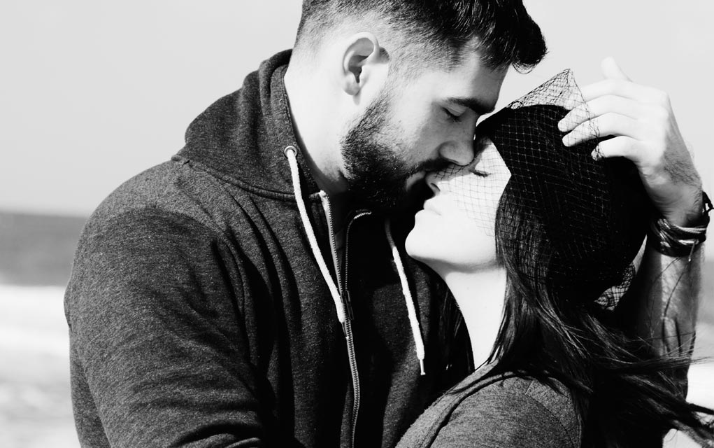 Why Men Love Simple Women... Why Men Love Simple Women...